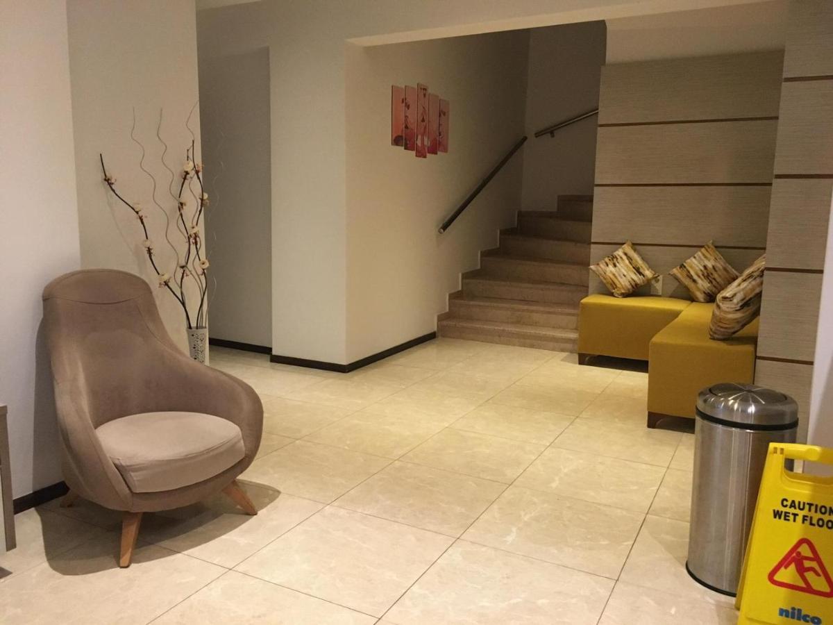 Hotel Hermes คาช ภายนอก รูปภาพ