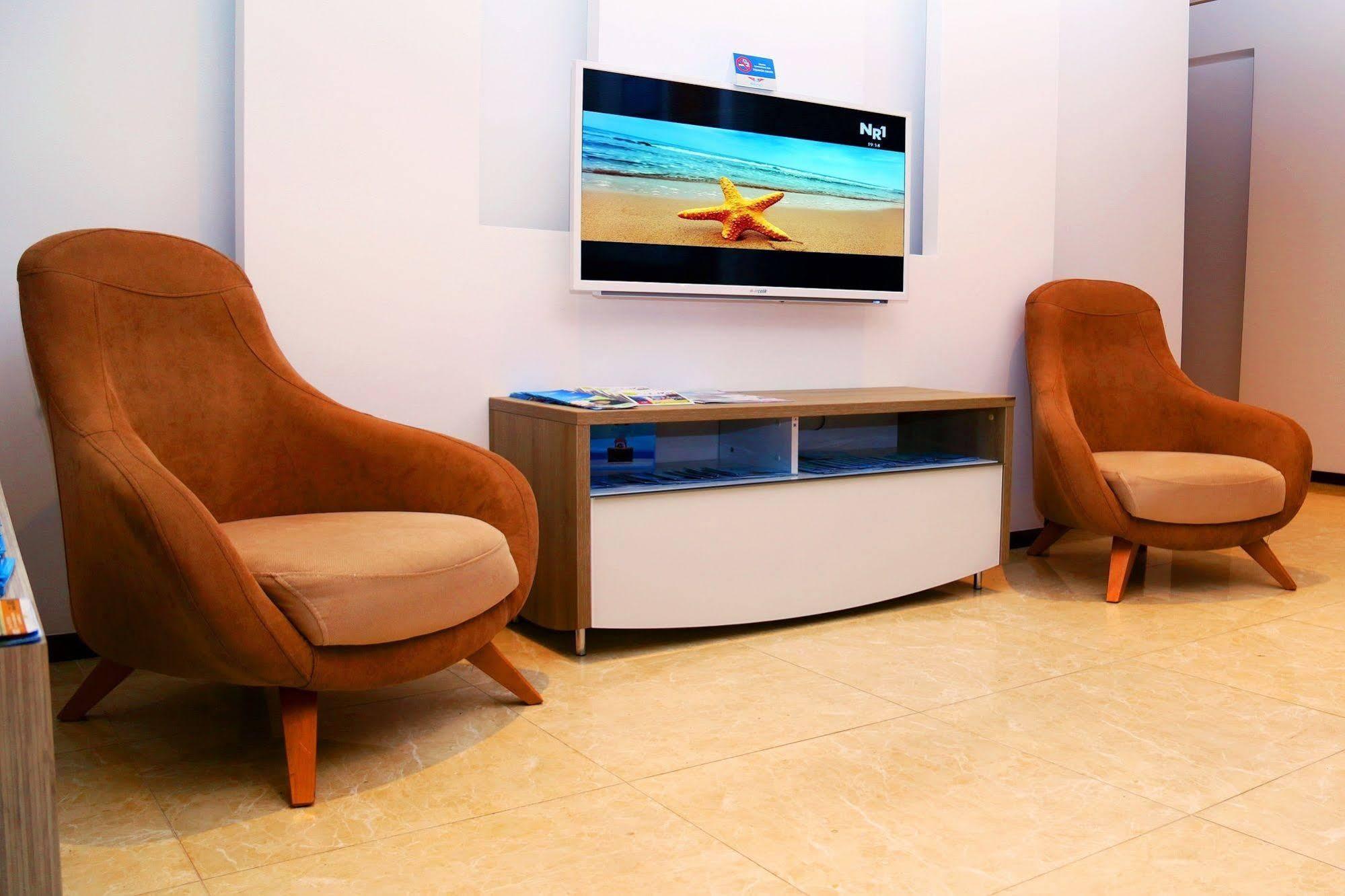 Hotel Hermes คาช ภายนอก รูปภาพ